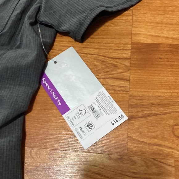 S or XS NWT Scrubstar Women's Supreme Stretch
Antimicrobial Heather V-Neck
Scrub - Picture 2 of 10